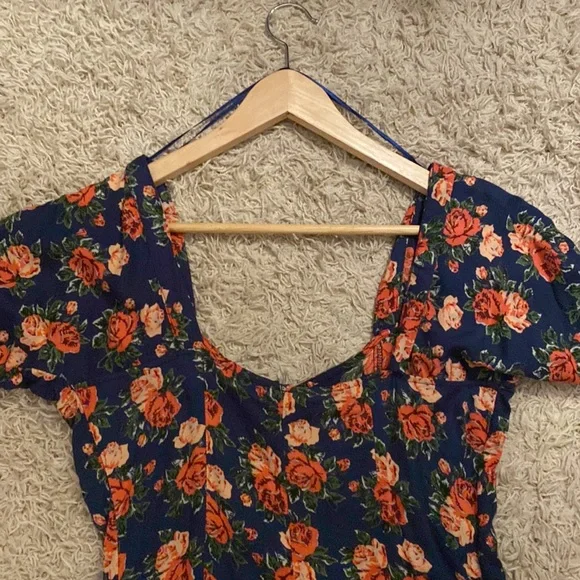 vintage floral dress - Picture 3 of 3